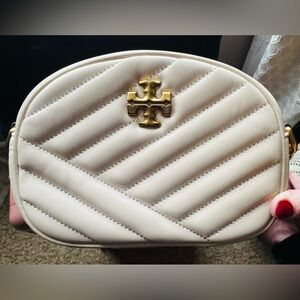 Tory Burch Kira Cream Quilted Zip Top Camera Bag.